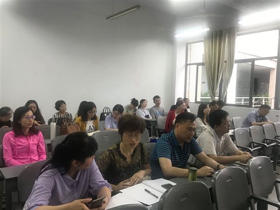 D: 教学常规教研室8-2019（2）【教学动态】财经系2019级人才培养方案修订汇报会全景.jpg